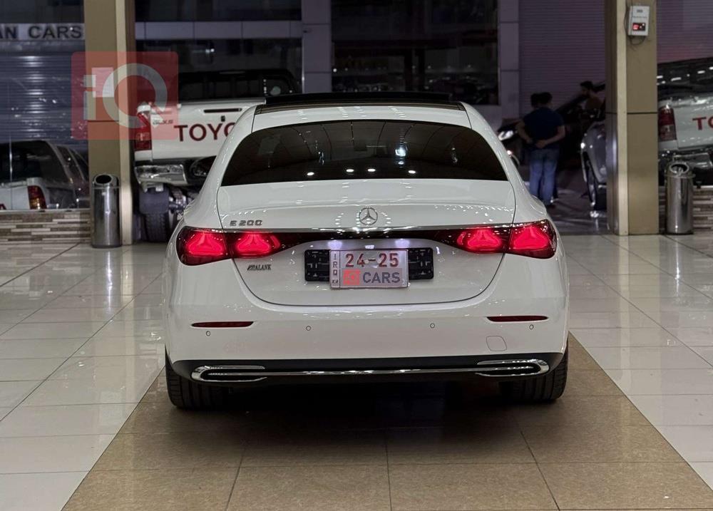 مرسيدس بنز E-Class